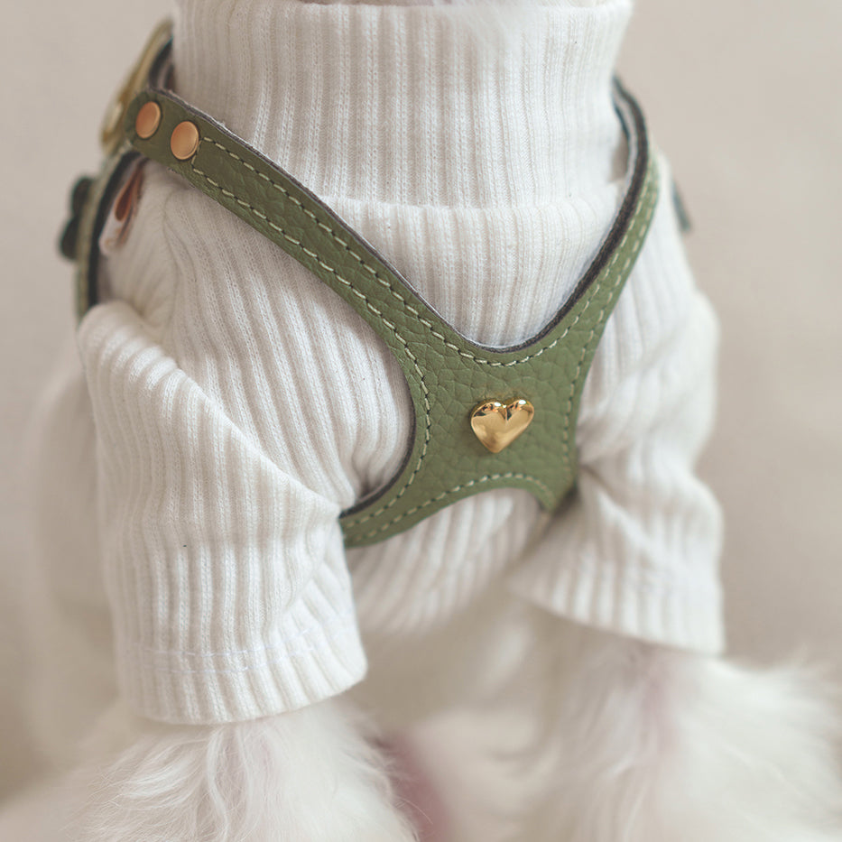 Heart I Pyramid Studs (HK Exclusive)